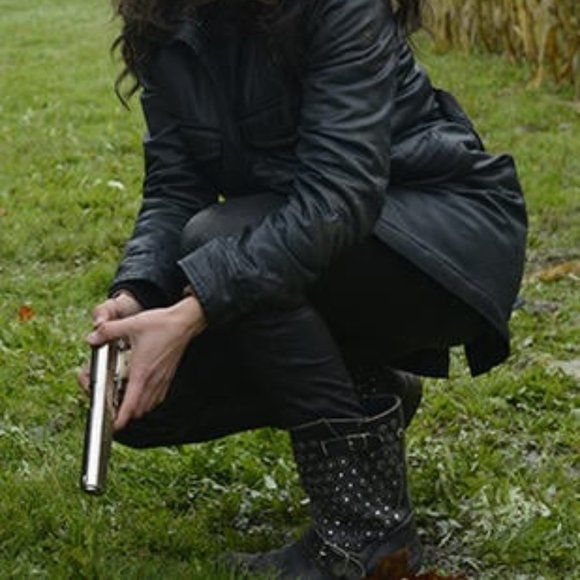 Frye Jenna Studded Disc Vintage Antique Distressed Leather Combat Short Boot - Picture 7 of 16